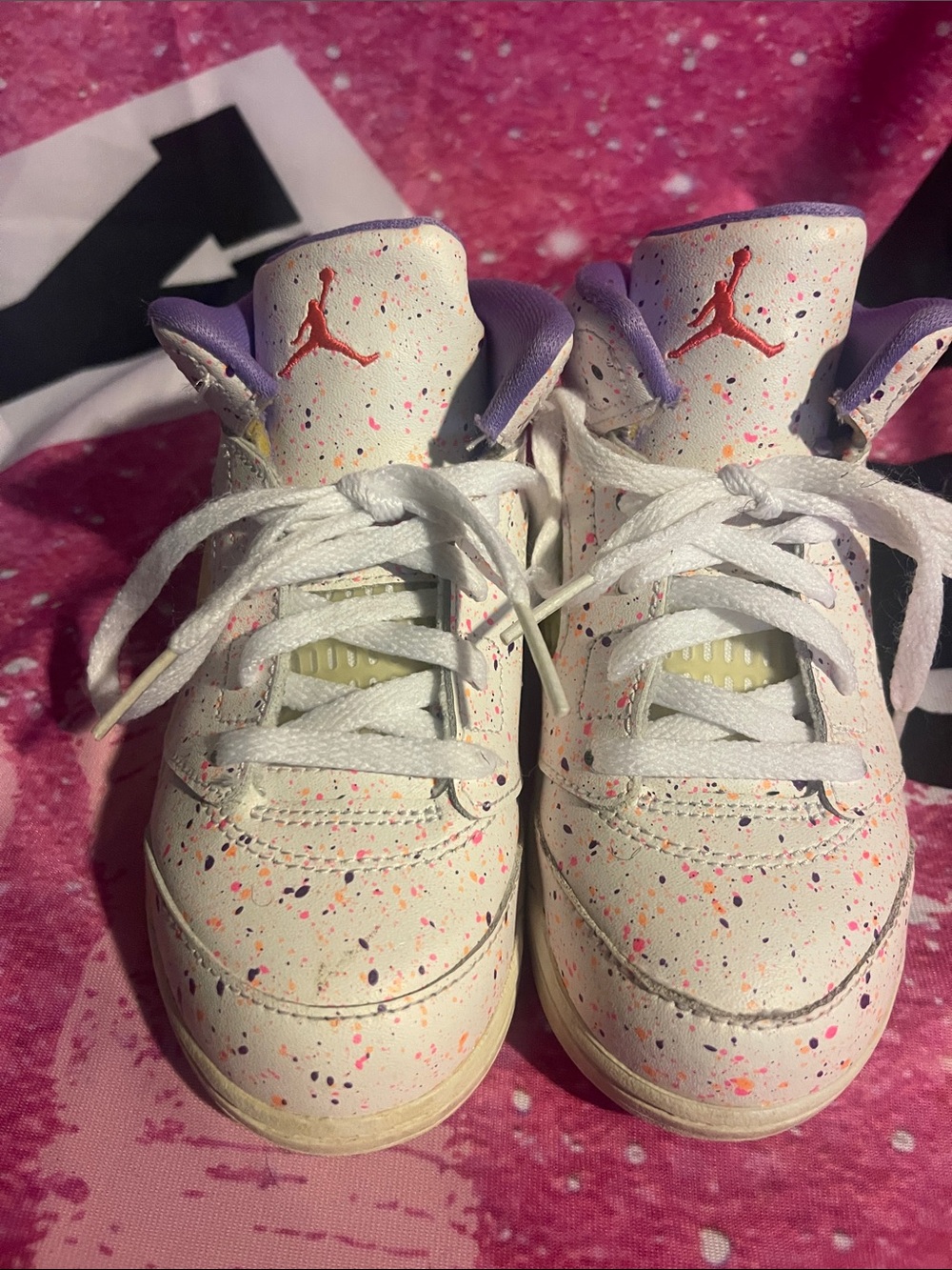 Kids' Jordan White Multicolor Paint-Splatter Sneakers